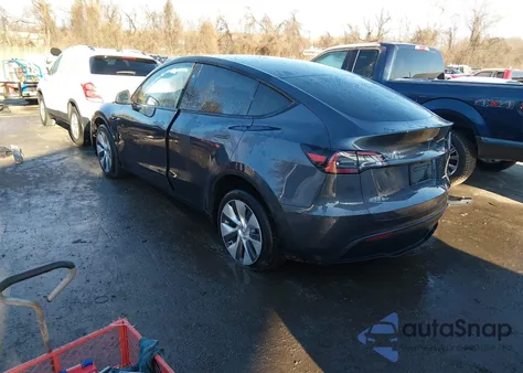 2023 Tesla Model Y из США, поврежденный, VIN 7SAYGDEE0PA172079